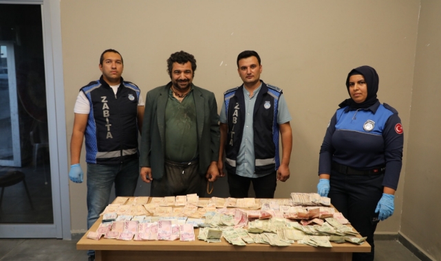 Dilencinin Üzerinden 12 Bin 980 Lira Çıktı