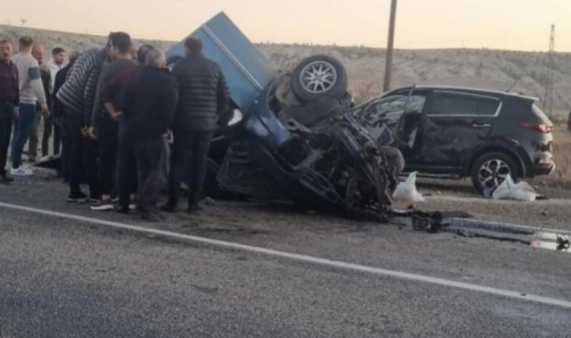 Feci Kaza:2 Ölü,2 Yaralı