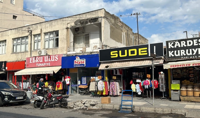 İş Yerinin Beton Tavanı Çöktü