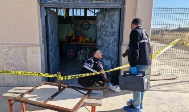 Okulda Dehşet! Arkadaşını Silahla Öldürdü
