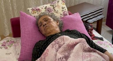 Yaşlı Kadını Darp Etti!