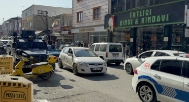 Yolda El Bombası Bulundu