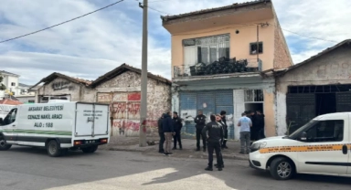 3 Çocuk Annesi Evinde Ölü Bulundu
