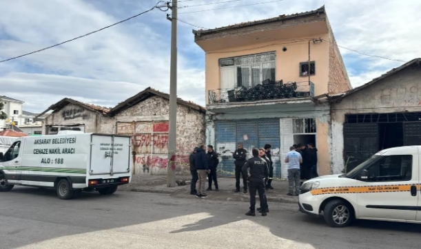 3 Çocuk Annesi Evinde Ölü Bulundu