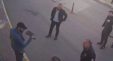 AK Parti Binasına Satırlı Saldırı!