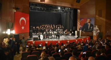 Atatürk'ün Sevdiği Şarkılar Ceyhan'da Yankılandı