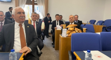 Barut'tan Tarım Bakanı'na Süt, Su Ve Ekmek Tepkisi!