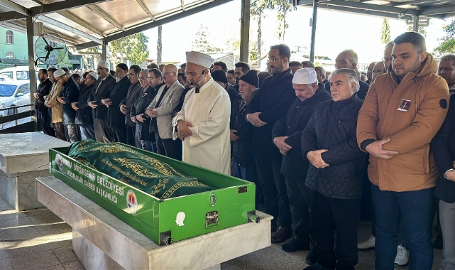 Bıçaklı Saldırıda Yaşamını Yitiren İmamın Cenazesi Defnedildi