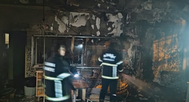 Düğünde Atılan Havai Fişek Okulda Yangın Çıkardı