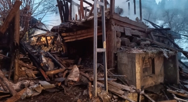 Ev Yandı! Baba ve Engelli Oğlu Kayıp