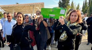 Fahriye’nin Tabutunu KADINLAR TAŞIDI