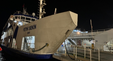 Feribot İskeleye Çarptı