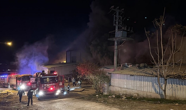 Mobilya İmalathanesinde Yangın