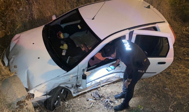 Otomobiller Çarpıştı:3 Yaralı