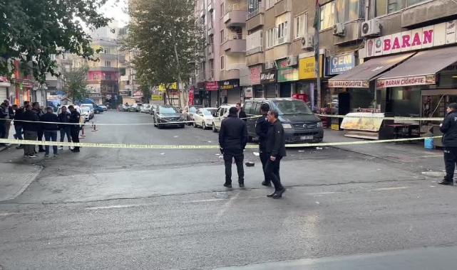 Satırla Saldırdı!