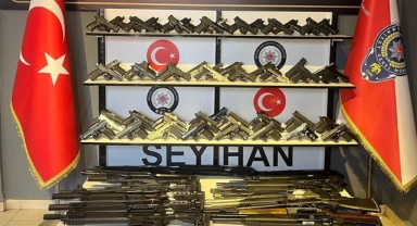 Seyhan'da 73 Ruhsatsız Silah Ele Geçirildi