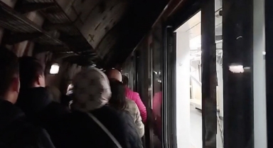 Sürücüsüz Metro Korkuttu