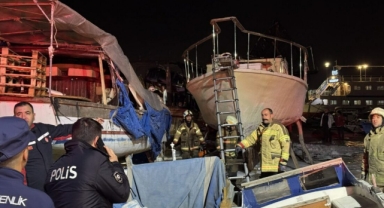 Teknede Yaşayan Çıkan Yangında Öldü