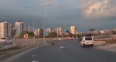 Virajı Alamadı, Refüje Çarptı