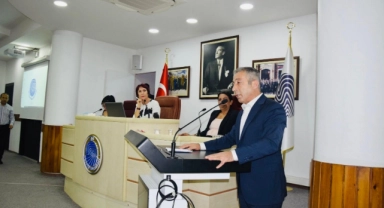 ‘Yaşamak Mı Konser Mi?’