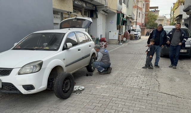 34 Aracın Lastiğini Kesen 2 Kişi Gözaltına Alındı