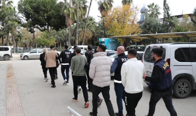 4 Kuyumcuya Sahte Altın Satan 6 Zanlı Tutuklandı