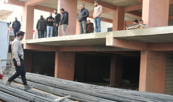 6'ncı Kattan Düşen İşçi Öldü