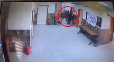 Ağabeyi 2 Meslektaşını Darbeden Öğretmen Açığa Alındı
