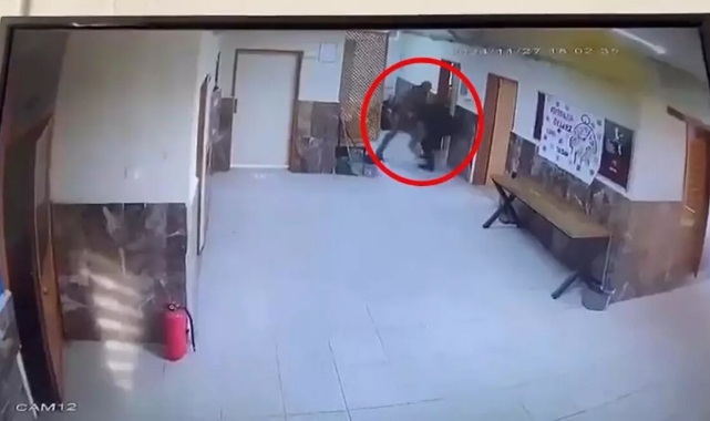 Ağabeyi 2 Meslektaşını Darbeden Öğretmen Açığa Alındı