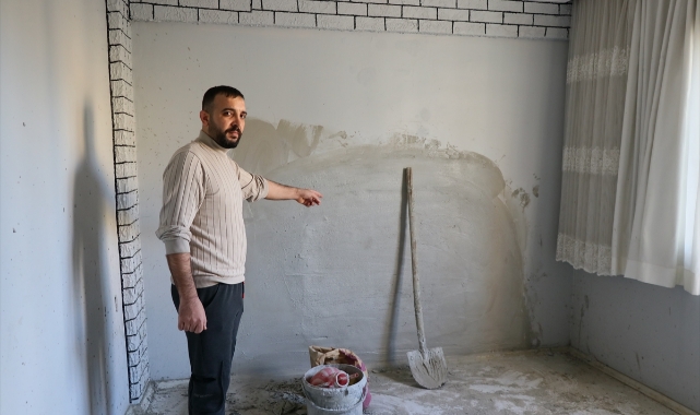 Arkalarından İz Bırakmamak İçin Duvarı Sıvalayıp Kaçtılar
