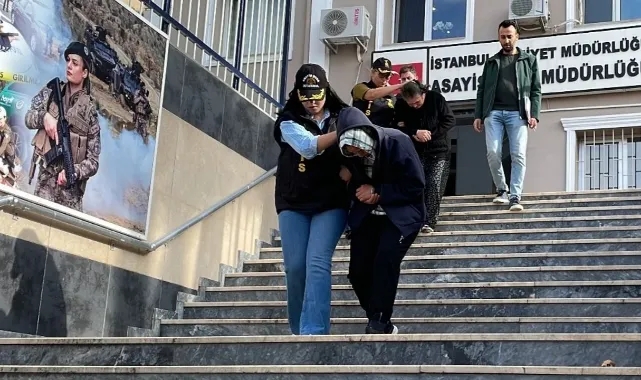 Biri Oyaladı Diğeri Çaldı!