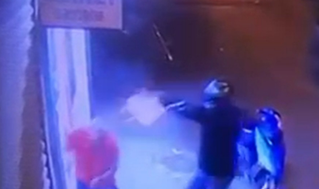 Çifte Silahlı Katil, Yürüyüşünden Teşhis Edilecek