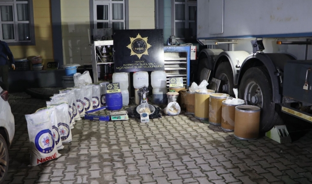 Evi Uyuşturucu İmalathanesine Çevirmişler