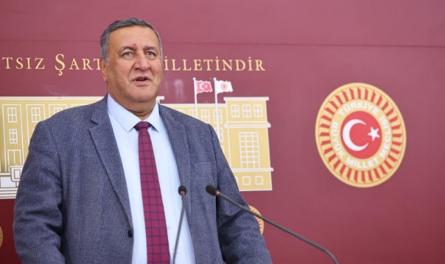 Gürer:''Emekli Yılında Emekli Emekletildi''
