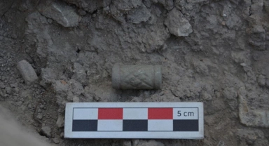 Höyük Kazısında 4 Bin 400 Yıllık Silindir Mühür Bulundu