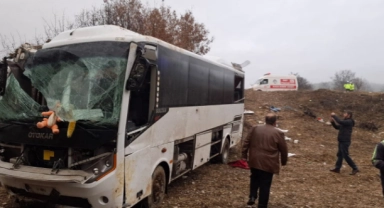 İşçi Servisi Şarampole Savruldu:1 Ölü,9 Yaralı