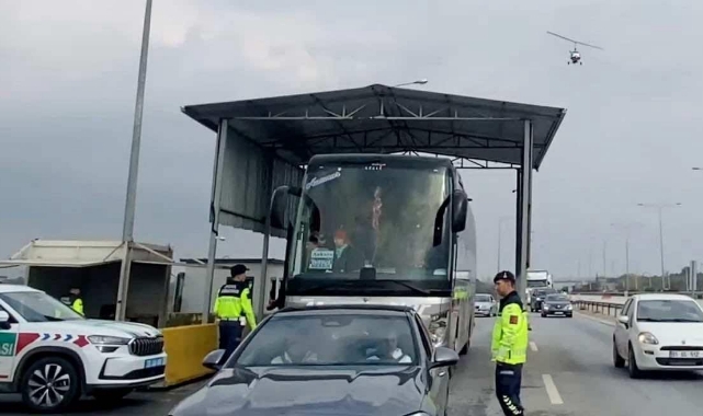 Jandarmadan Trafik Denetimi,3 Gözaltı