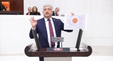 Kısacık'tan Bakanlık Eleştirisi:''Eski Dönemin Müsteşarları Haline Geldi''