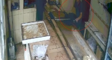 Kızgın Pekmezle Kendini Yaktı!