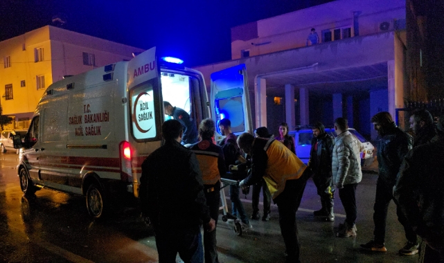 Motosiklet, Park Halindeki Otomobile Çarptı