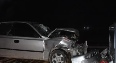 Otomobil Tırla Çarpıştı,7 Yaralı