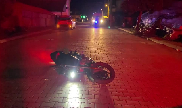 Refüje Çarpan Motosikletin Sürücüsü Öldü