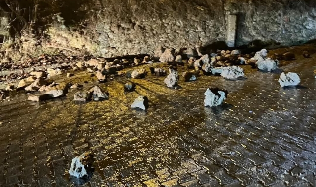 Sağanak Yağış Nedeniyle İstinat Duvarı Çöktü
