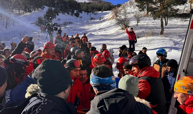 Sprocuların Üzerine Çığ Düştü!