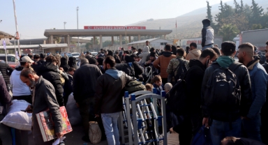 Türkiye'deki Suriyeliler Evlerine Dönüyor