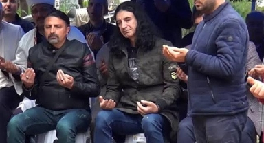 Ünlü Şarkı Murat Kekilli'nin Acı Günü!