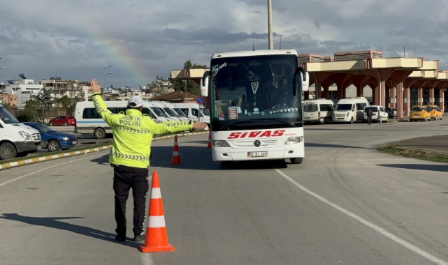 Yolcu Otobüslerinde Yılbaşı Denetimi Yapıldı
