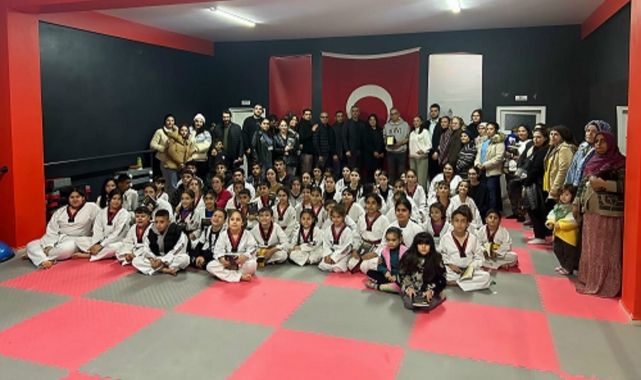Yüreğir'de ''Dijtal Bağımlılık ve Aile İçi İletişim'' Semineri