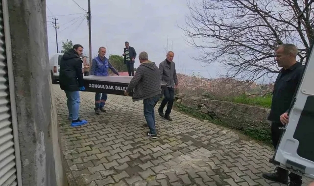 36 Yaşındaki Kadın Evinde Ölü Bulundu
