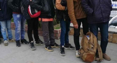 5 Düzensiz Göçmen Yakalandı